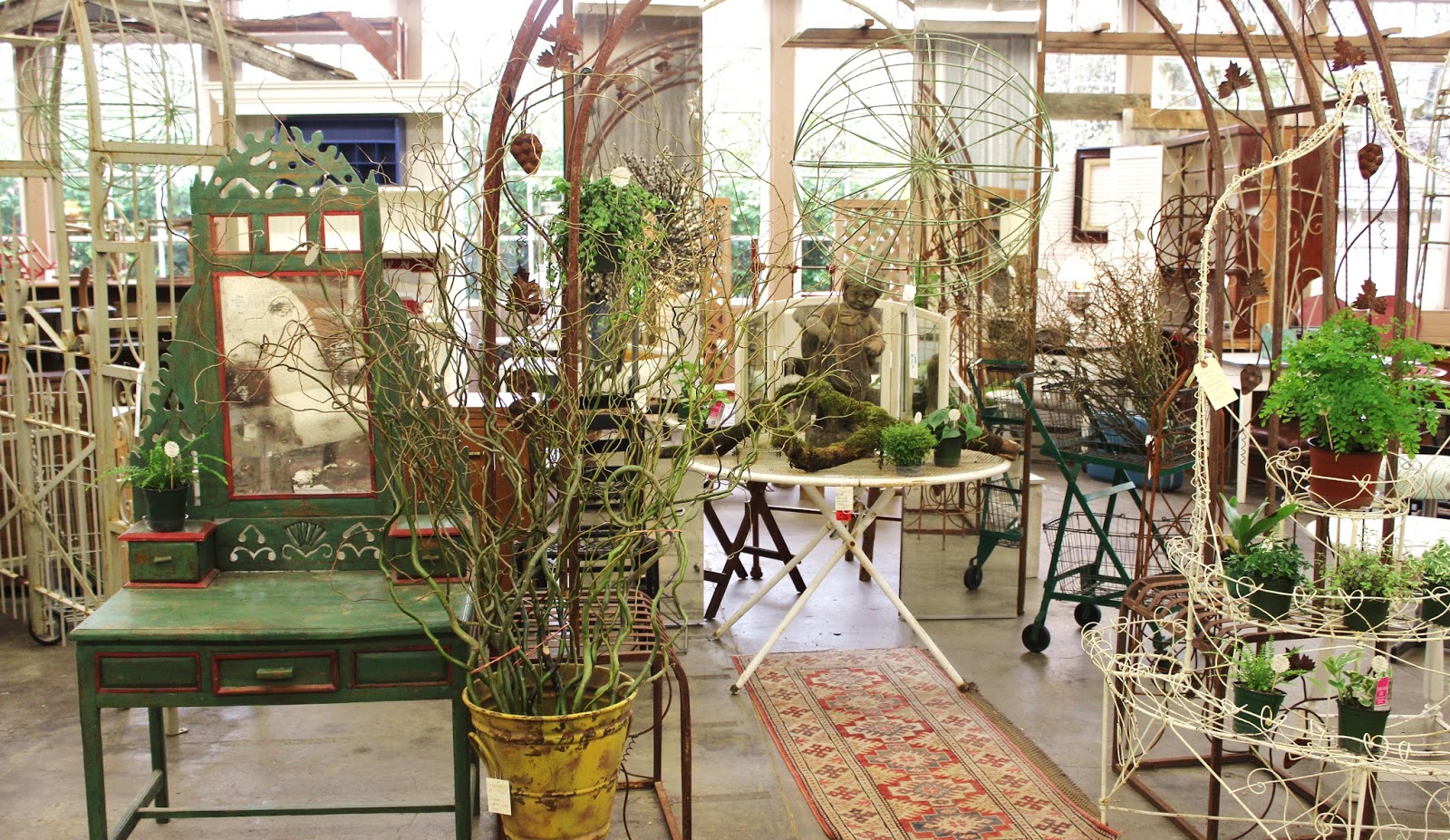 Monticello Antique Marketplace