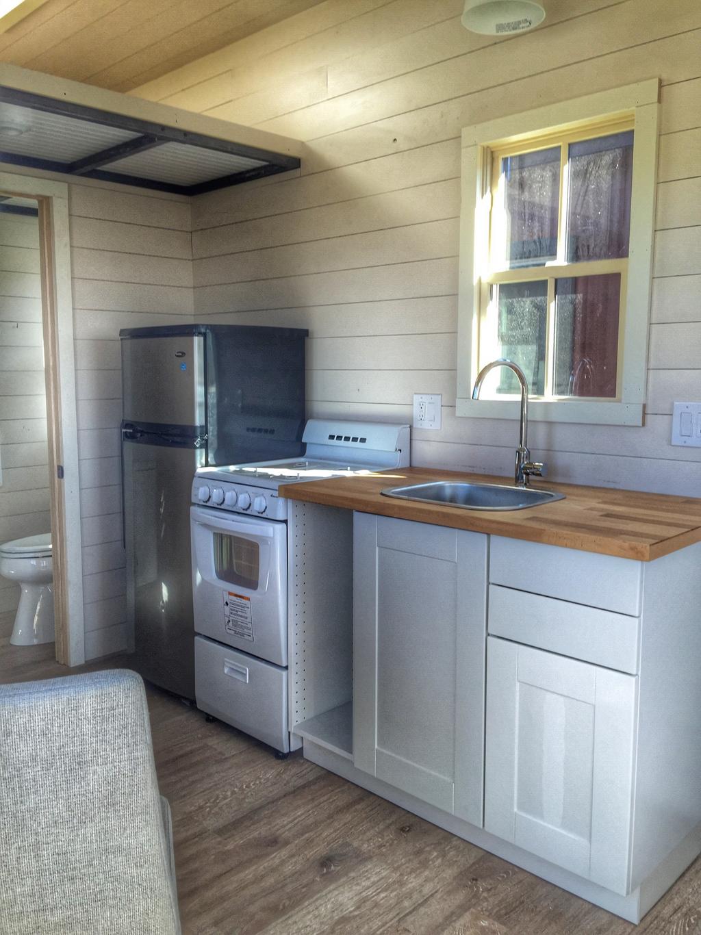 Montrose Tiny House (178 Sq Ft) [ TINY HOUSE TOWN ]