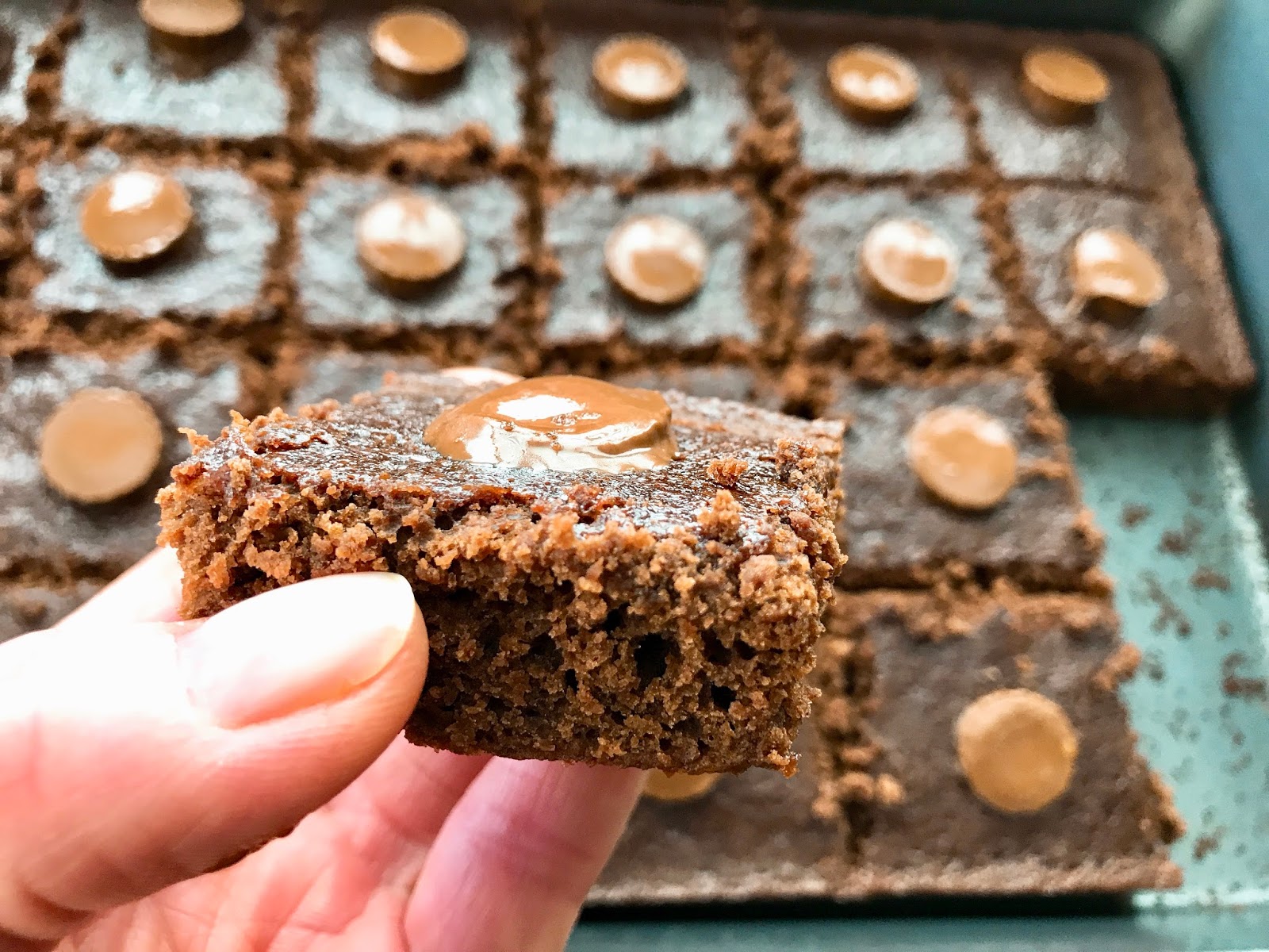Healthy Brownie Cake Bites