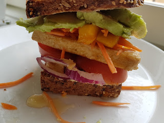 Recept på vegansk club sandwich