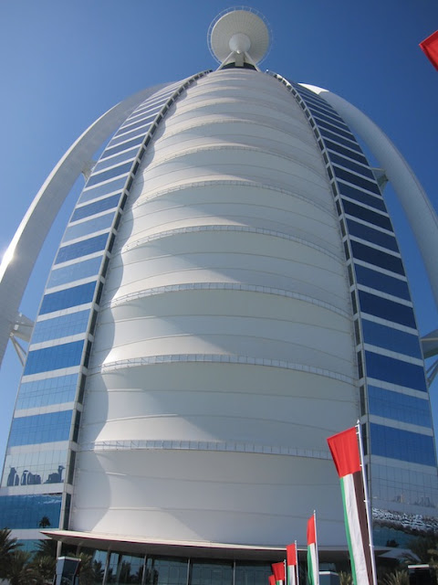 burj khalifa room cost per night