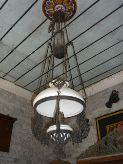 lampu gantung antik minyak