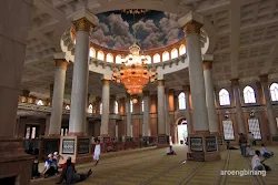 masjid kubah emas depok