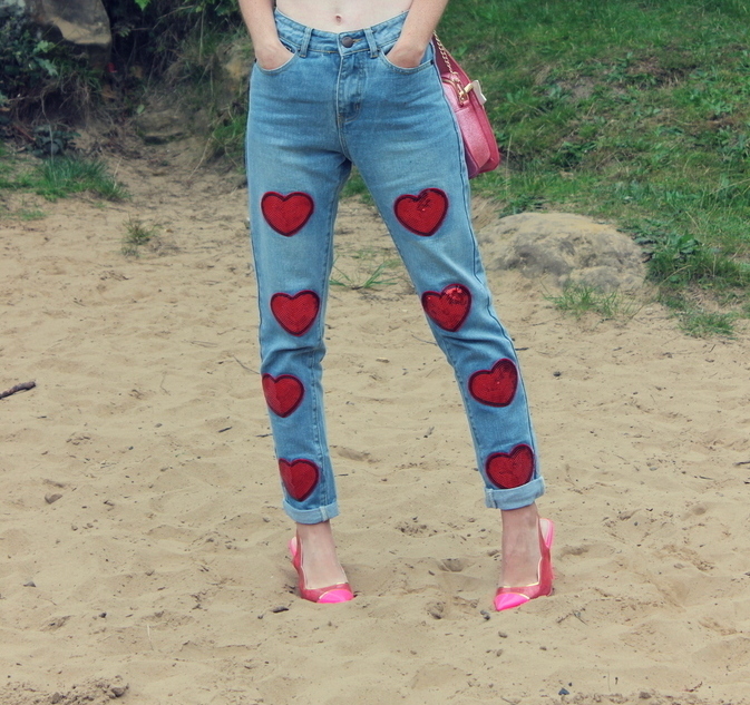 soinspo Sequin love heart jeans + True love Rosè