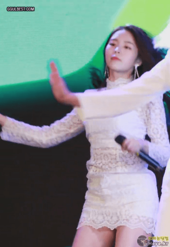 GGULBEST.COM GIF FACTORY: clc ELKIE White See-through .gif