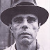 The "deformation" of Joseph Beuys' live art performance