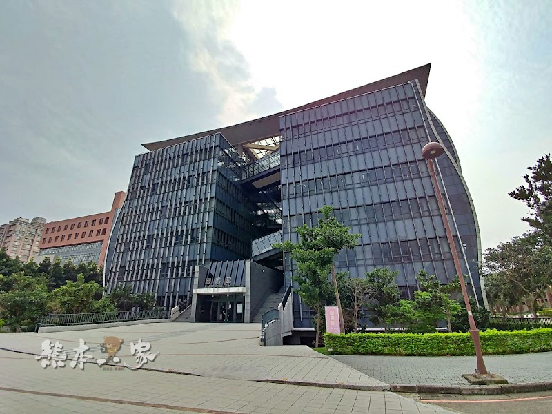 三峽梅樹月|臺北大學展區|李梅樹x李乾朗手繪廟宇古蹟建築圖展