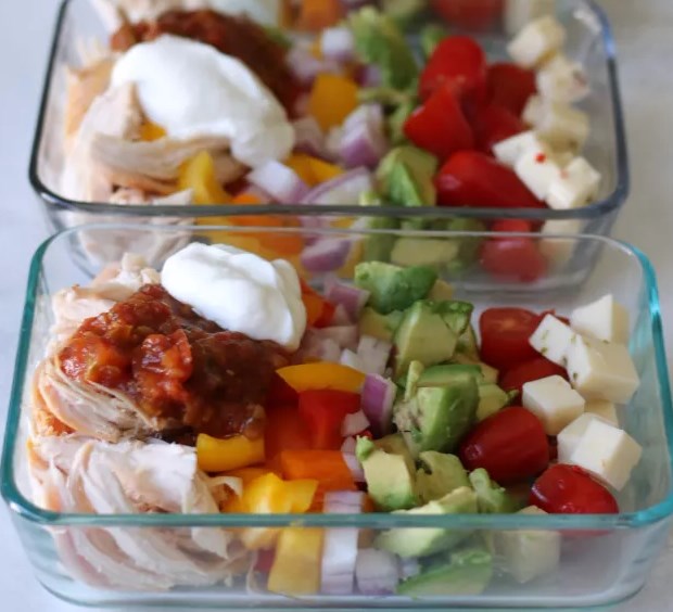 Meal Prep Low-Carb Chicken Burrito Bowls #dietmeal #recipes