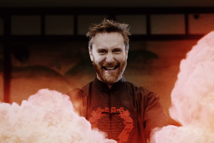Terjemahan Lirik Lagu Don't Leave Me Alone ~ David Guetta feat. Anne-Marie Terjemahan Lirik Lagu Don't Leave Me Alone ~ David Guetta feat. Anne-Marie