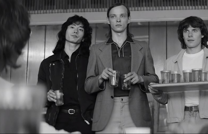 Verão (Leto): com trilha e visual cativantes, filme de Serebrennikov aborda a cena do rock underground soviético na década de 80; para virar fã | Cinema