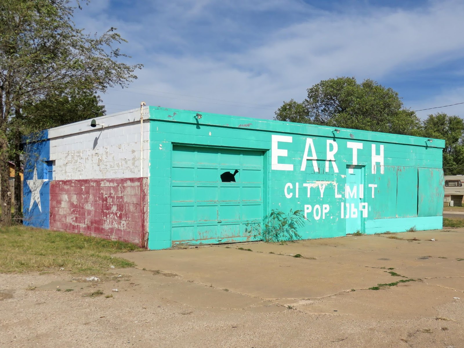 Geographically Yours Earth, Texas