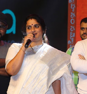 Beautiful Indian Actress Pavitra Lokesh Stills In White Saree Navel Queens Beautiful Indian Actress Pavitra Lokesh Stills In White Saree Navel Queens
