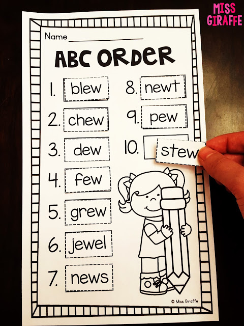 ABC order practice worksheets that are hands on - kids can move the words around until they get it right which provides a ton of reading practice