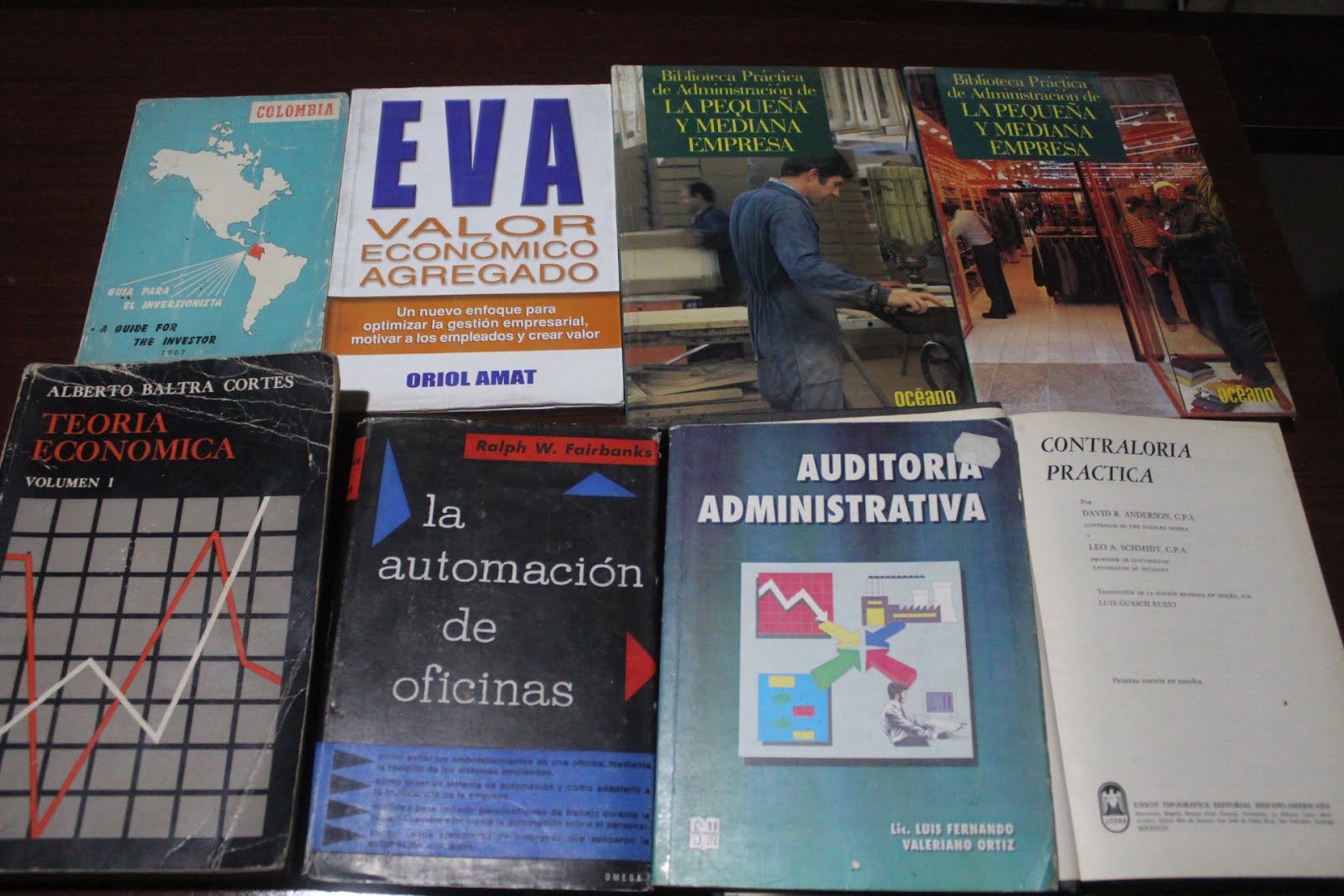 LIBROS DE ECONOMIA, CONTABILIDAD, MARKETING, PUBLICIDAD, ETC,..