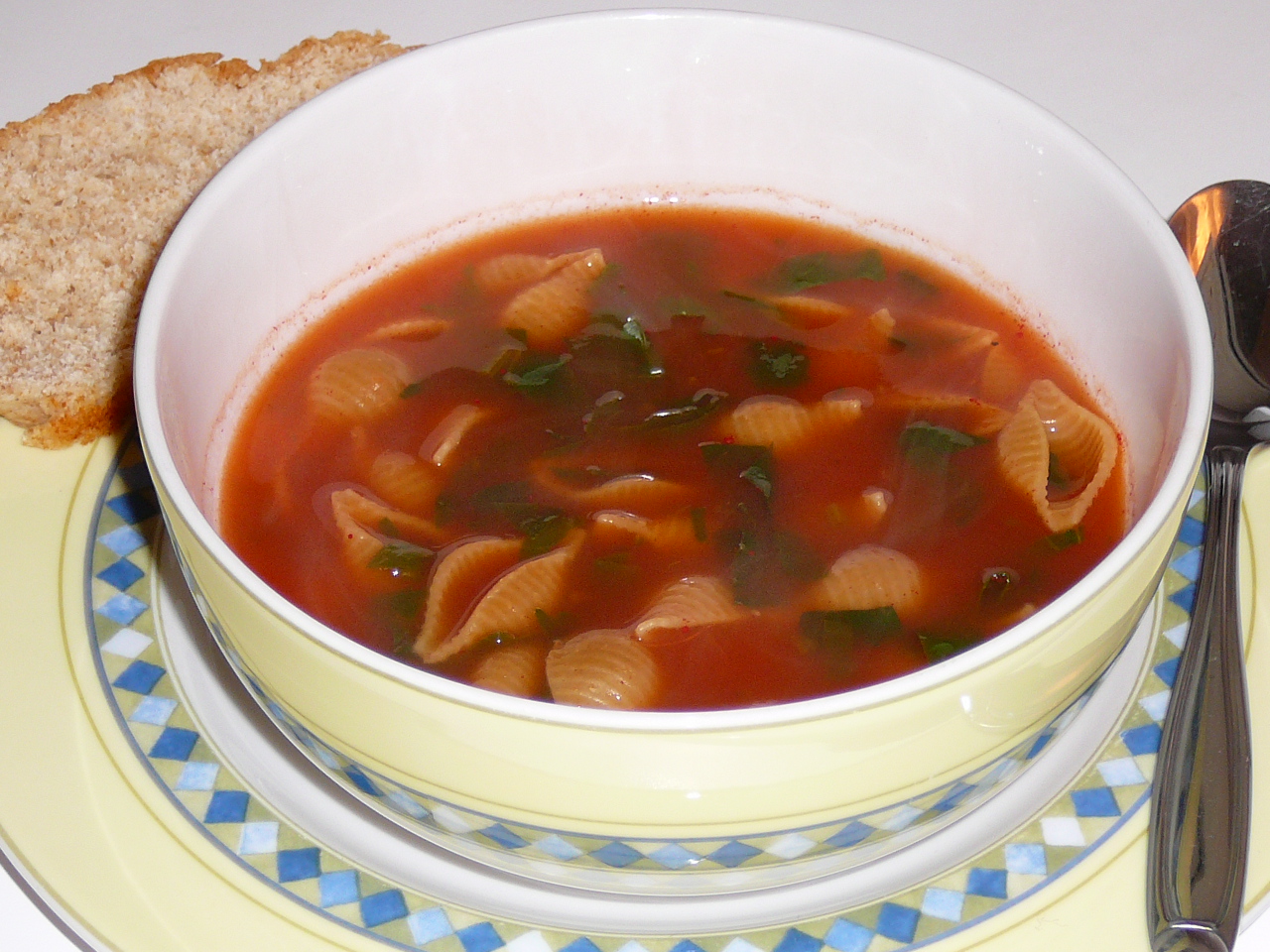Happy Dinners Tomato Shells Soup with Spinach