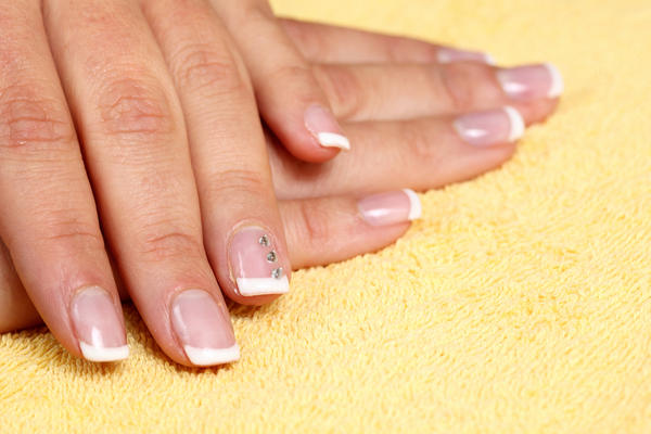 lines in nails vitamin deficiency