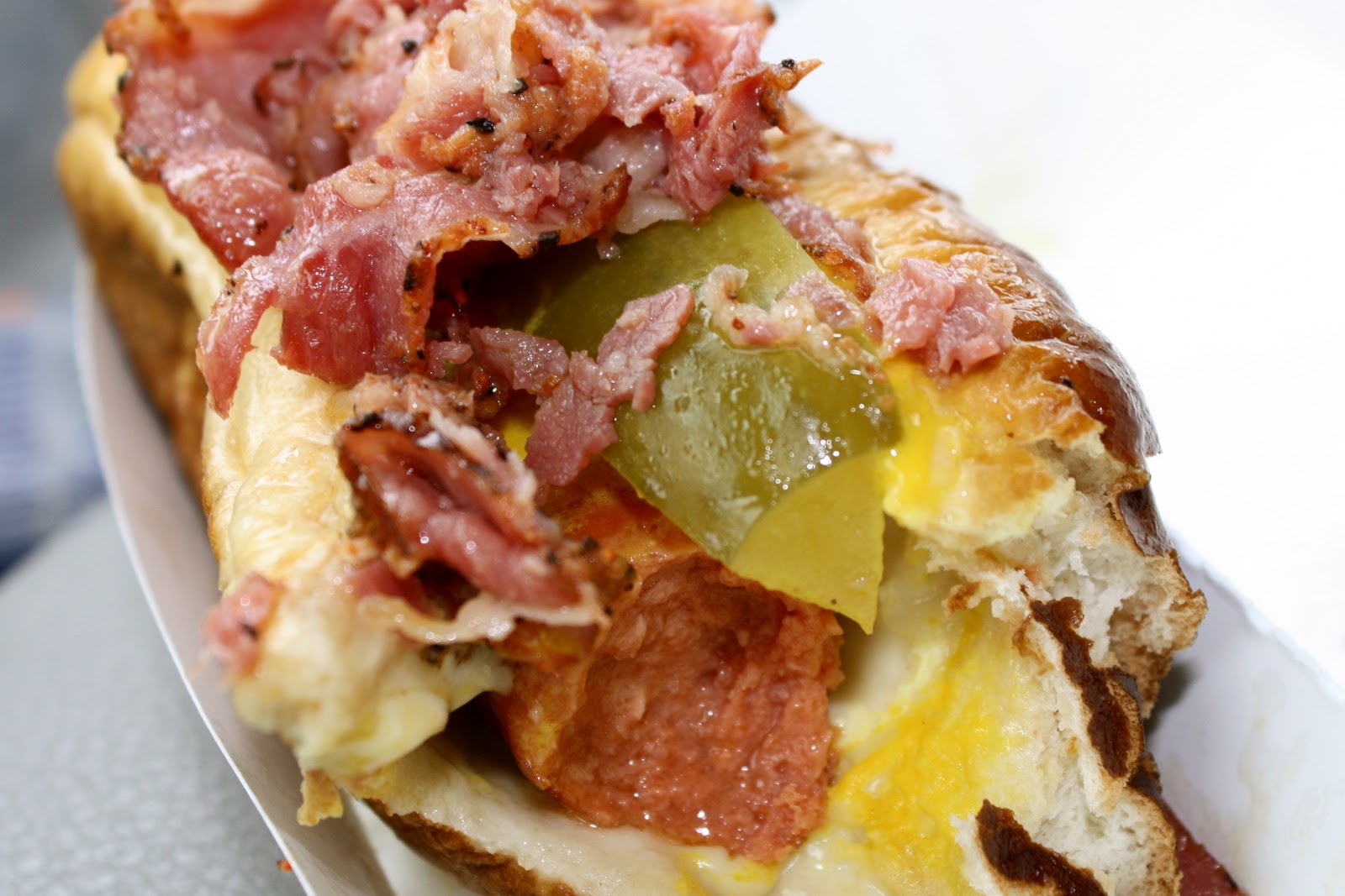 An Immovable Feast Fast Food Review Wienerschnitzel Angus Pastrami Dog