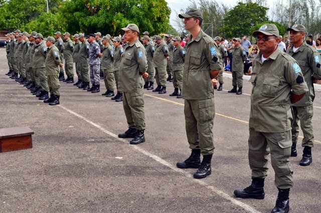 Resultado de imagem para fotos da policial militar de parnaiba