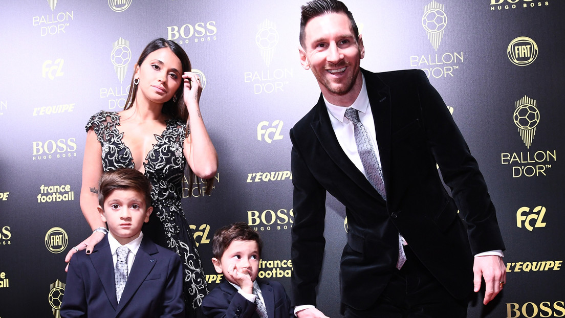 #VIDEO: La adorable reacción de un hijo de #Messi al escuchar que su padre es el ganador del Balón de Oro #VIDEO: La adorable reacción de un hijo de #Messi al escuchar que su padre es el ganador del Balón de Oro
