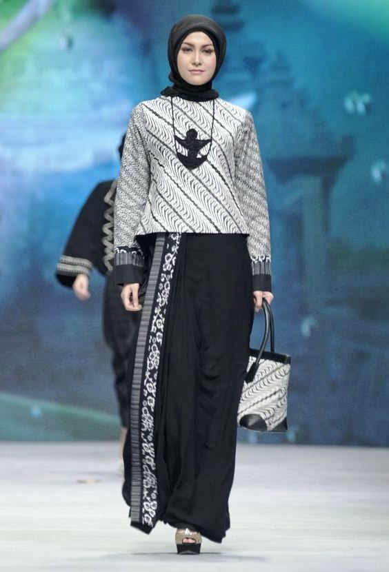 Model Baju Batik Pesta Untuk Wanita Muslim Modern Model Baju Batik Pesta Untuk Wanita Muslim Modern