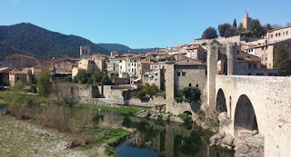 Puente Románico de Besalú. Puente Románico de Besalú.