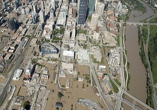 Calgary_flood_2013_aerial_view