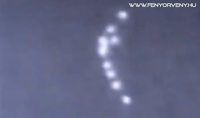 UFO flotta Peru fölött UFO flotta Peru fölött