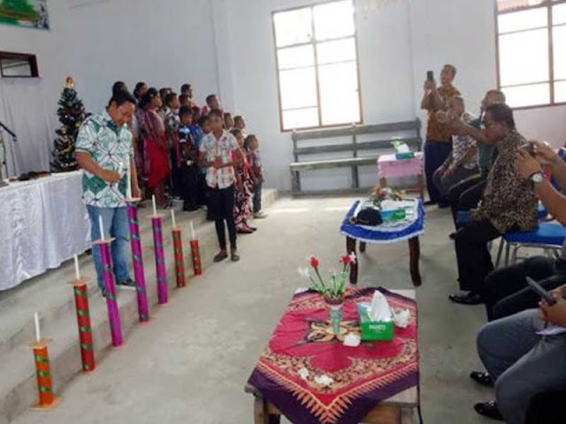 Aliong Mus Rayakan Natal di 7 Kecamatan di Pulau Taliabu Aliong Mus Rayakan Natal di 7 Kecamatan di Pulau Taliabu
