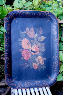 Display your Tole Trays!