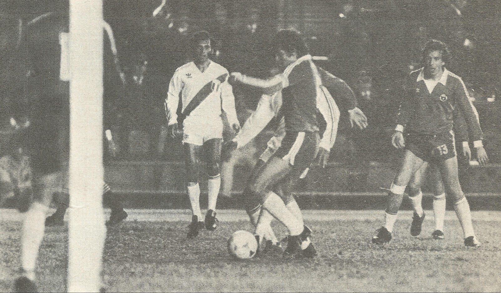 Partidos de la Roja [21/07/1983] PerúChile 01