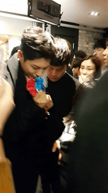 박보검 어제 코앞에서 보는것 같은 종방연 사진 | 인스티즈