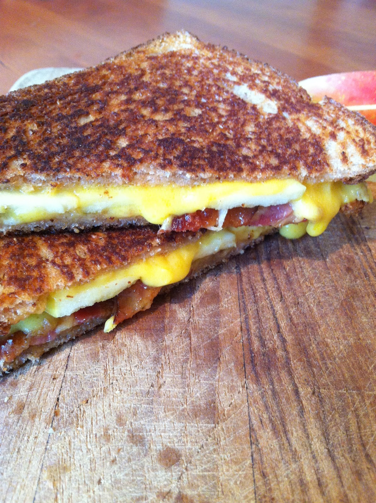 Cheddar, Bacon, and Apple Grilled Cheese