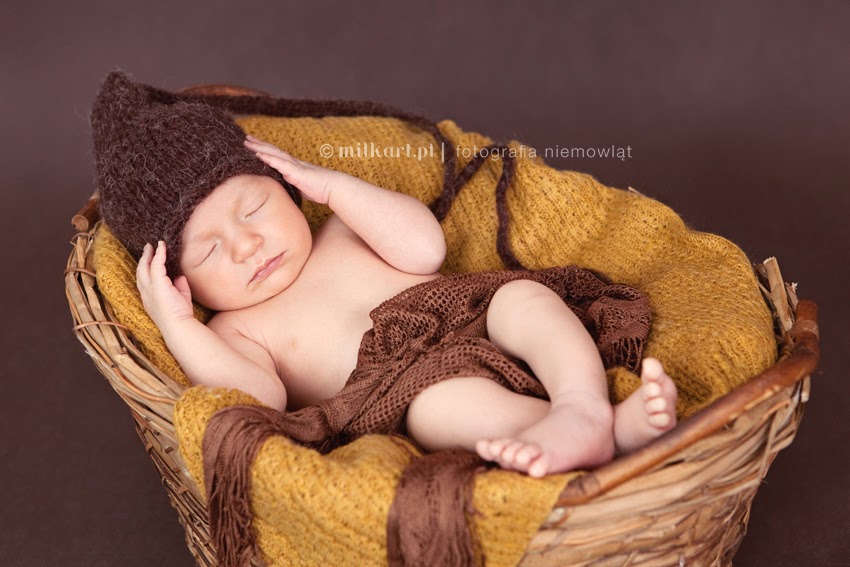 fotografia niemowlęca, sesje zdjęciowe niemowląt, fotograf dziecięcy, sesja zdjęciowa na chrzciny, studio fotograficzne wielkopolska