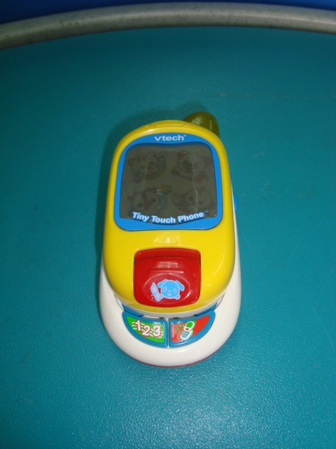 Preloved ToysWorld TheTotToys: Vtech Tiny Touch Phone