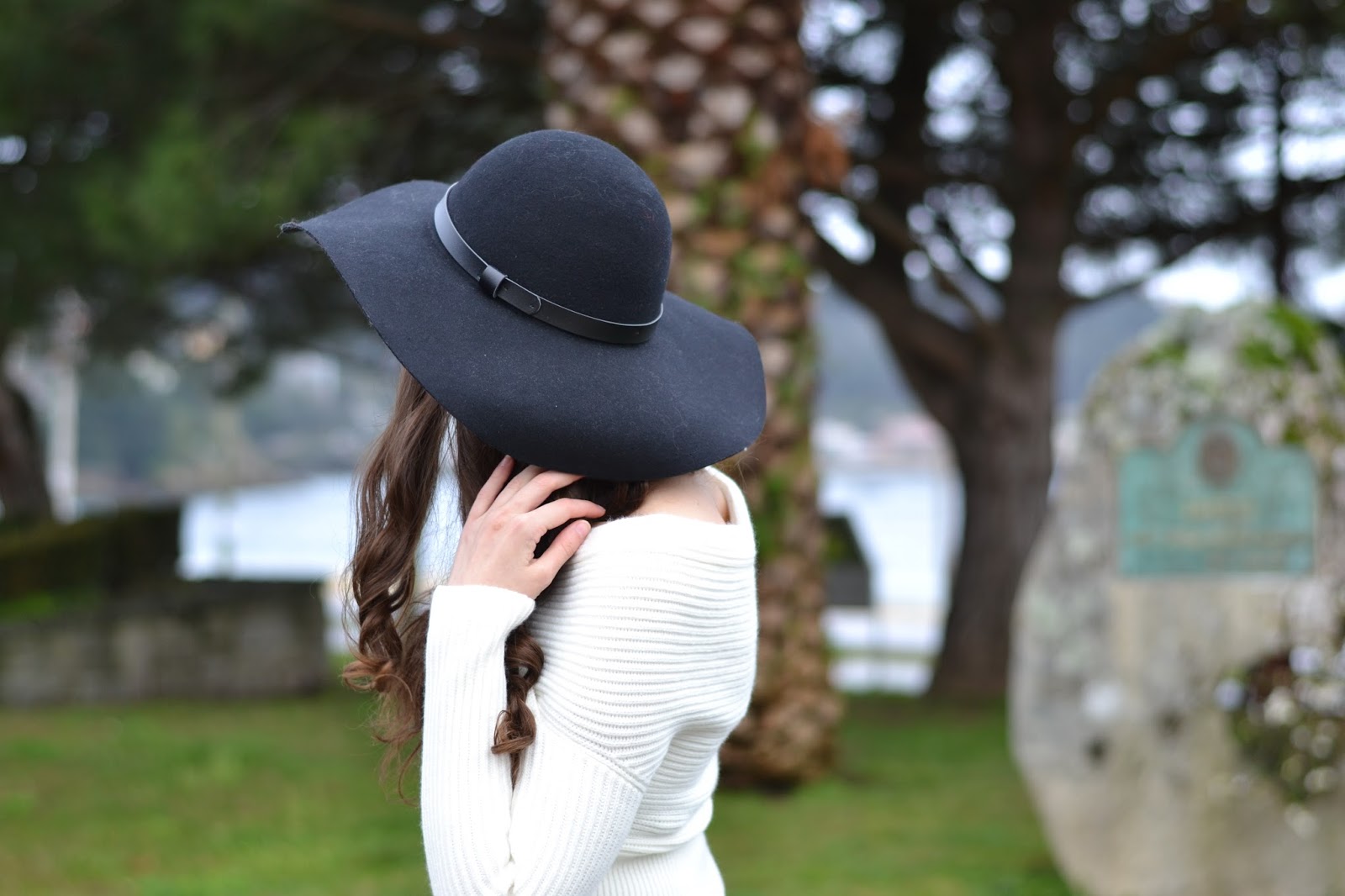 sheinside white sweater, perfect black hat, yudani