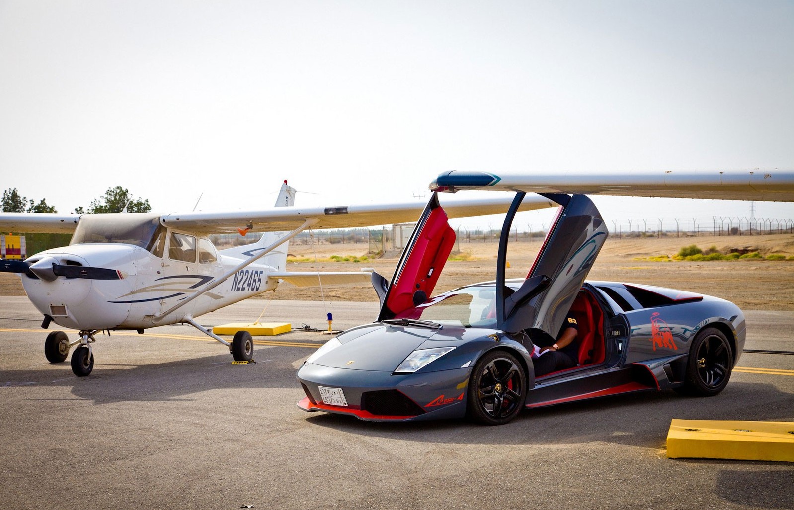 Lamborghini против феррари