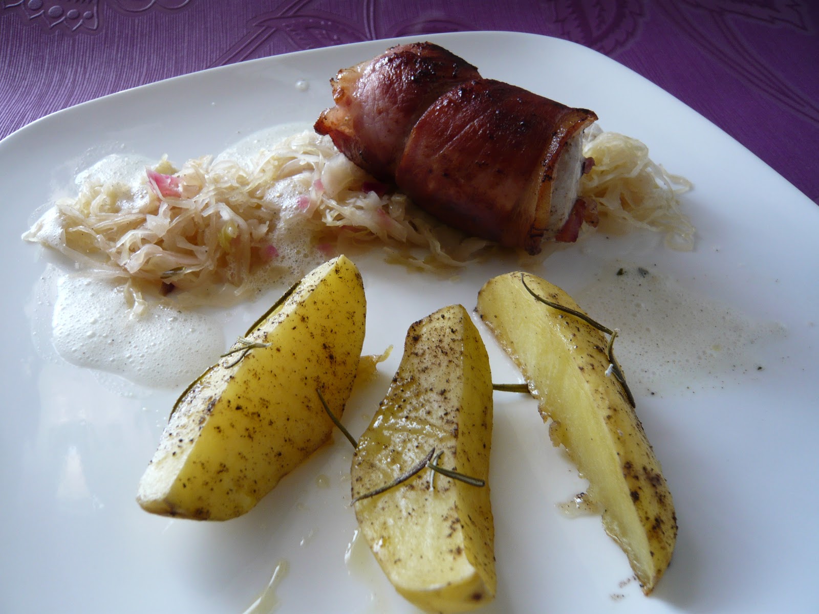 Ein Krümel in der Küche!: Puten-Involtini mit Sauerkraut auf ...