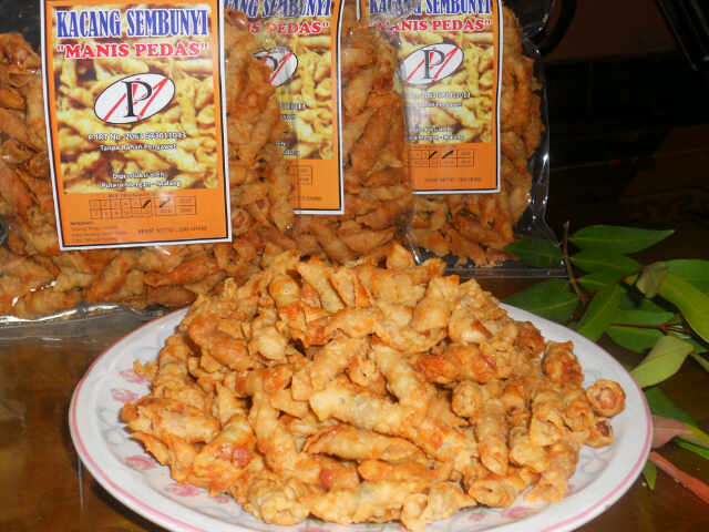 Camilan Kue Kacang Sembunyi Malang Camilan Kue Kacang Sembunyi Malang