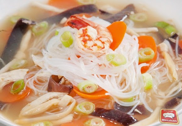 Resep Masakan Kimlo Kuah Nikmat Konon katanya masakan yang satu ini berasal dari Jawa tepatnya di Solo sehingga masakan i Resep Masakan Kimlo Kuah Nikmat