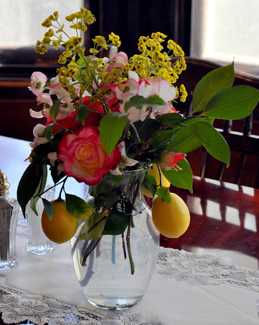 Dining Room Centerpiece at Beazley House - Napa, CA | Taste As You Go