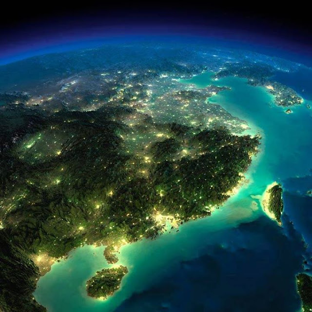 Space: Overhead view of earth !! Awesome Space: Overhead view of earth !! Awesome