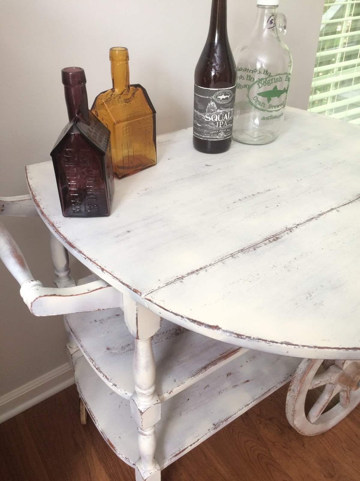 behind the leopard glasses DIY {Well, a sister DIY!} Distressing