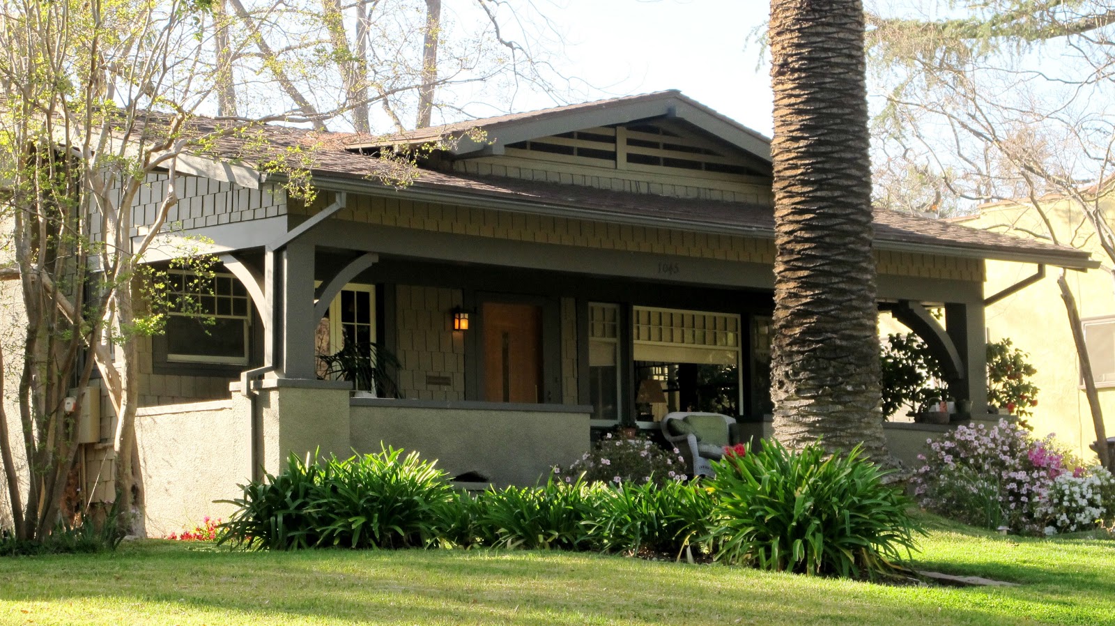 365 los angeles 230 Bungalow Heaven