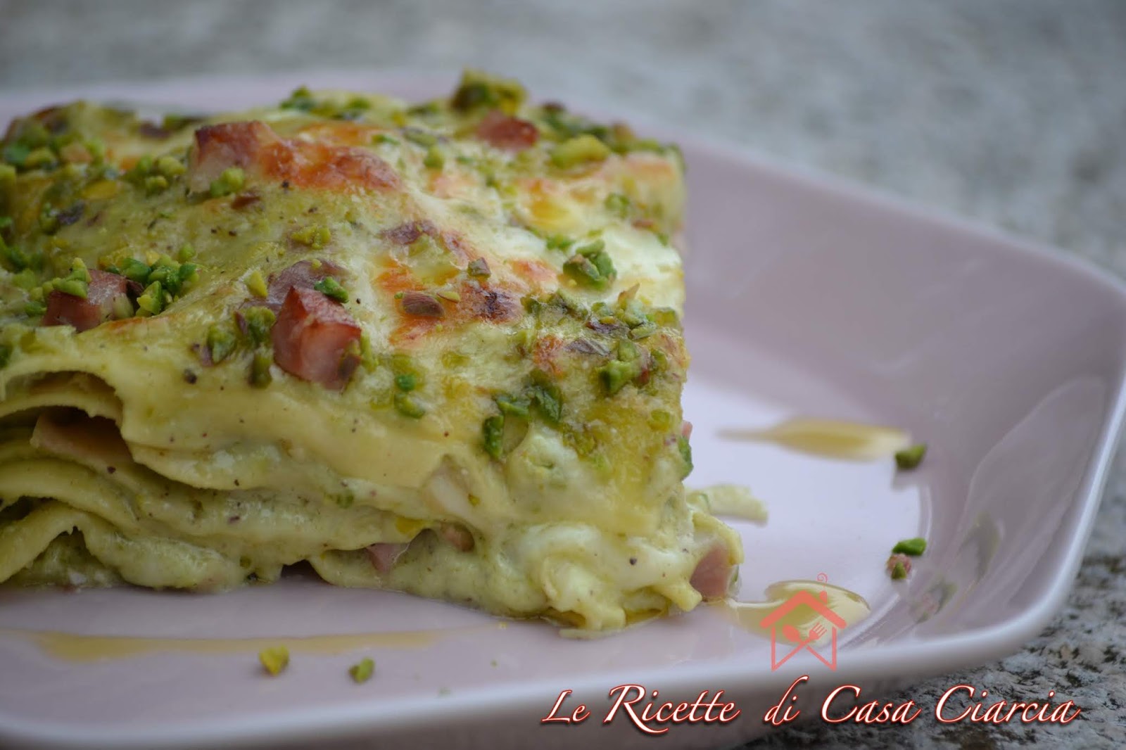Le ricette di casa Ciarcia Lasagne bianche con mortadella e pistacchi