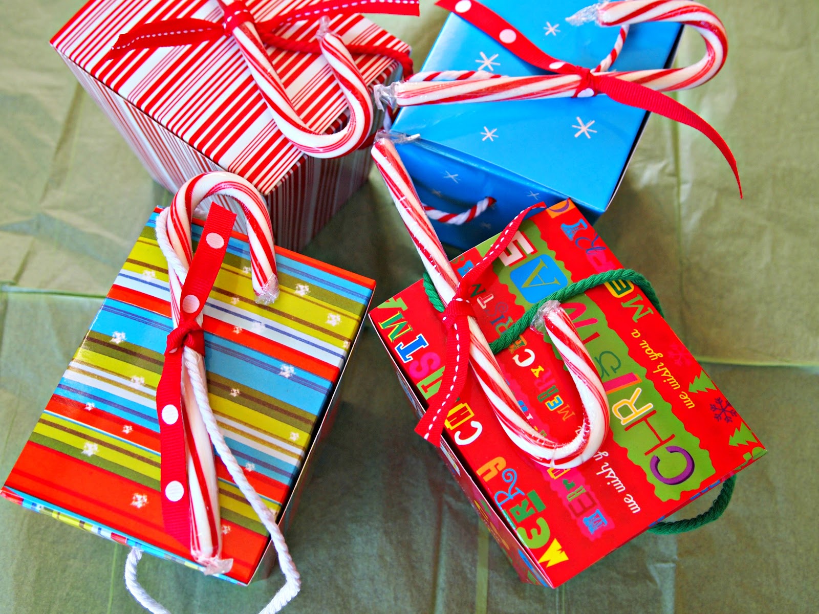 Ginger Snap Crafts Holiday Gift Wrapping on a Budget {Dollar General}