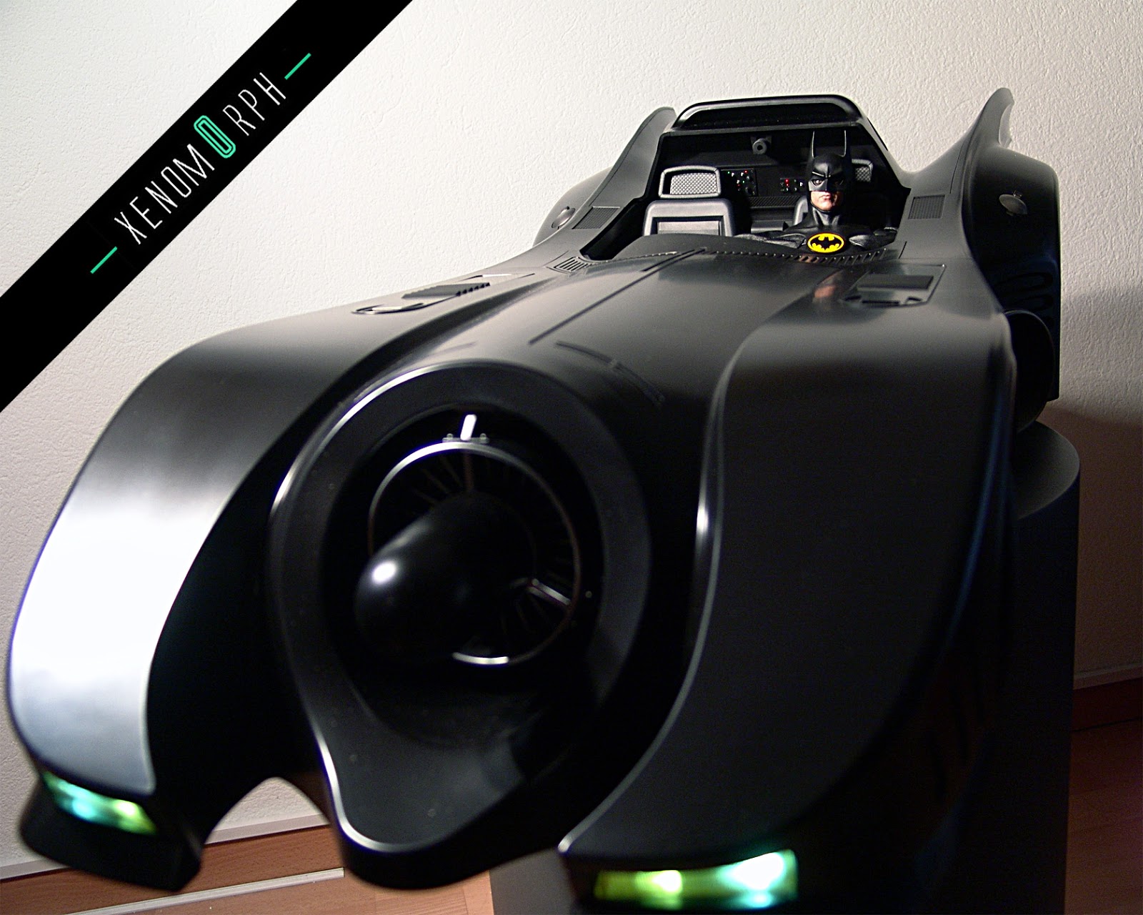 Hot Toys Batmobile 1989 1/6 photo review