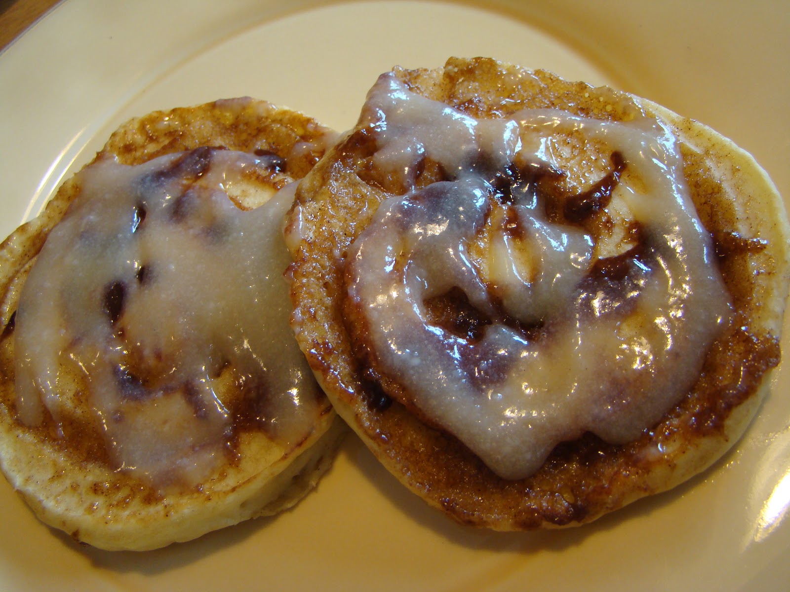 HoneyBeeHive Cinnamon Roll Pancakes