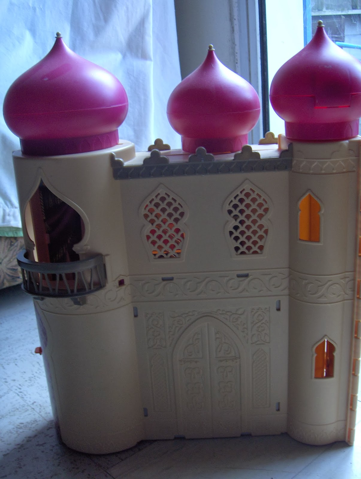 Le monde des poup?�es Disney: Palais de Jasmine et d'Aladin