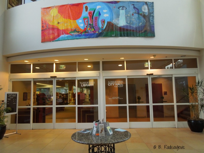 Doors to Library and City Hall Access, © B. Radisavljevic