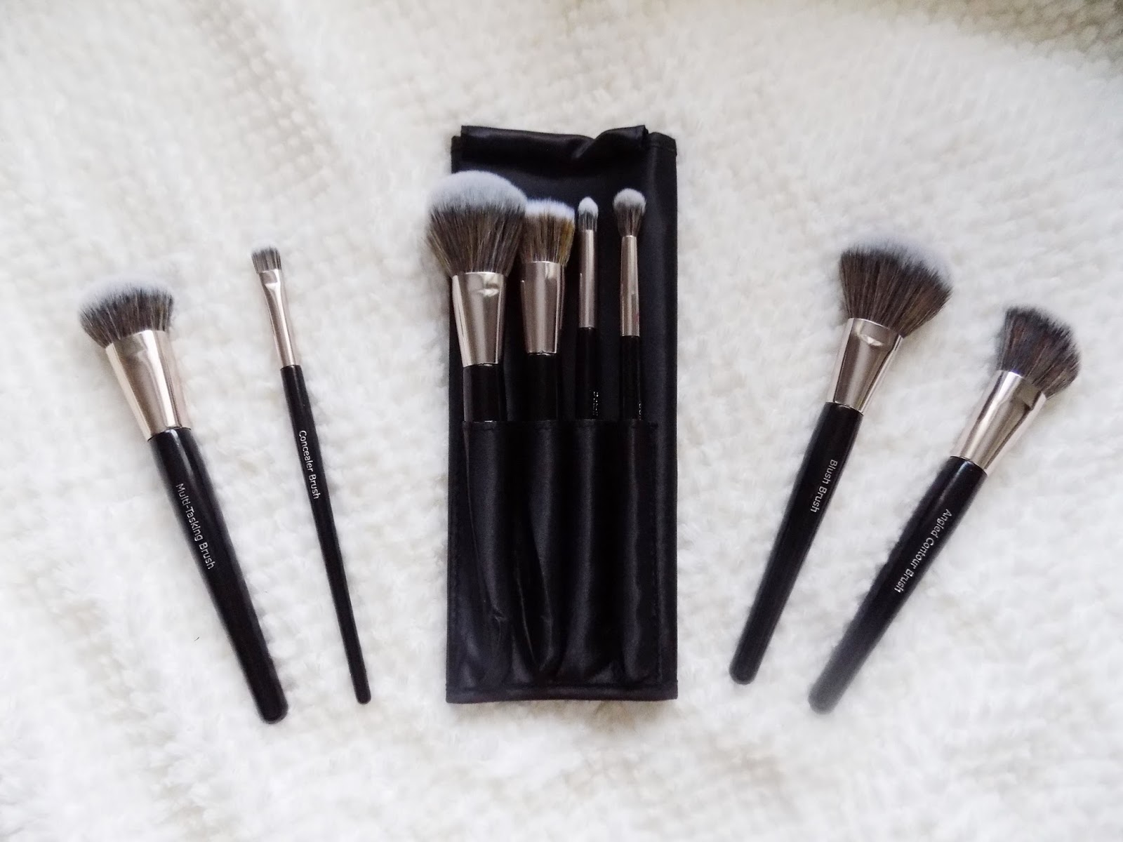 concealer brush boots